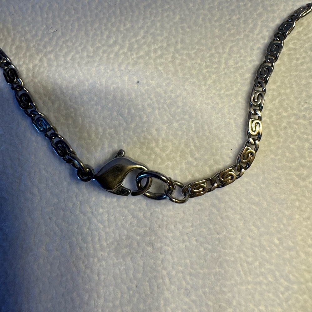 Wild Bryde Wolf Necklace with Amethysts - Picture 5 of 6